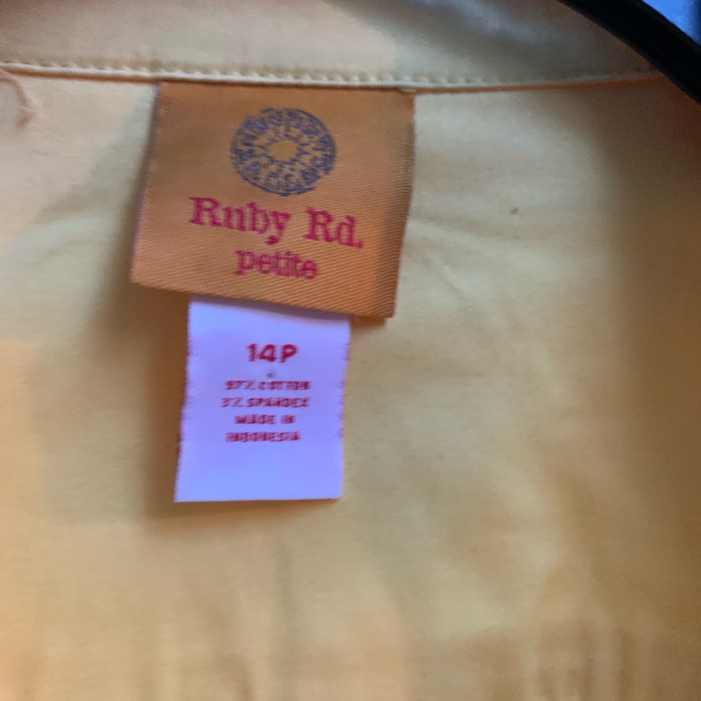 Ruby R 14P Yellow bead button jacket - Picture 8 of 15